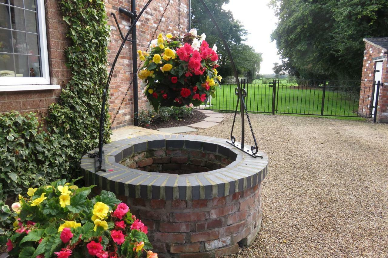 Bed and Breakfast Corner Farm Crewe Exterior foto